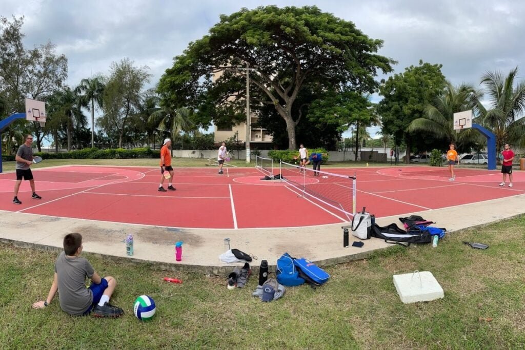 Las Praderas Pickleball Arena Santo Domingo Pickleball Courts near me, pickleball Santo Domingo, pickleball near me