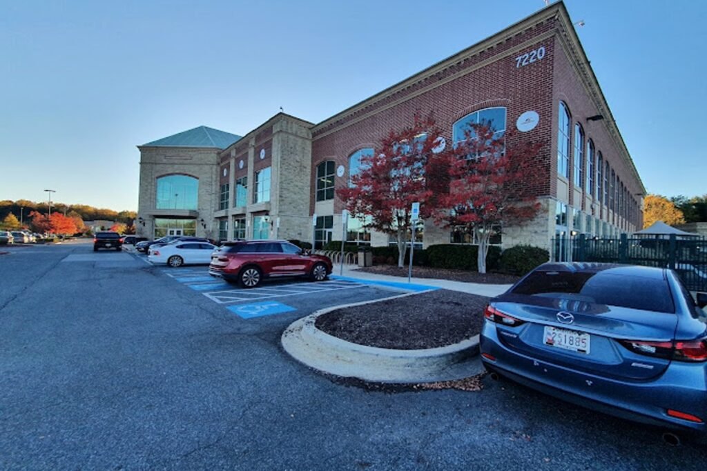 Life Time Columbia Columbia Pickleball Courts near me, pickleball Columbia, pickleball near me