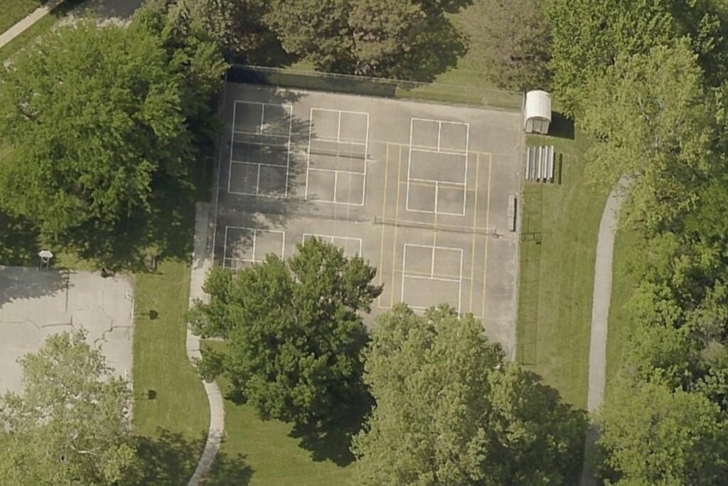 Meadow Lane Park Omaha Pickleball Courts near me, pickleball Omaha, pickleball near me