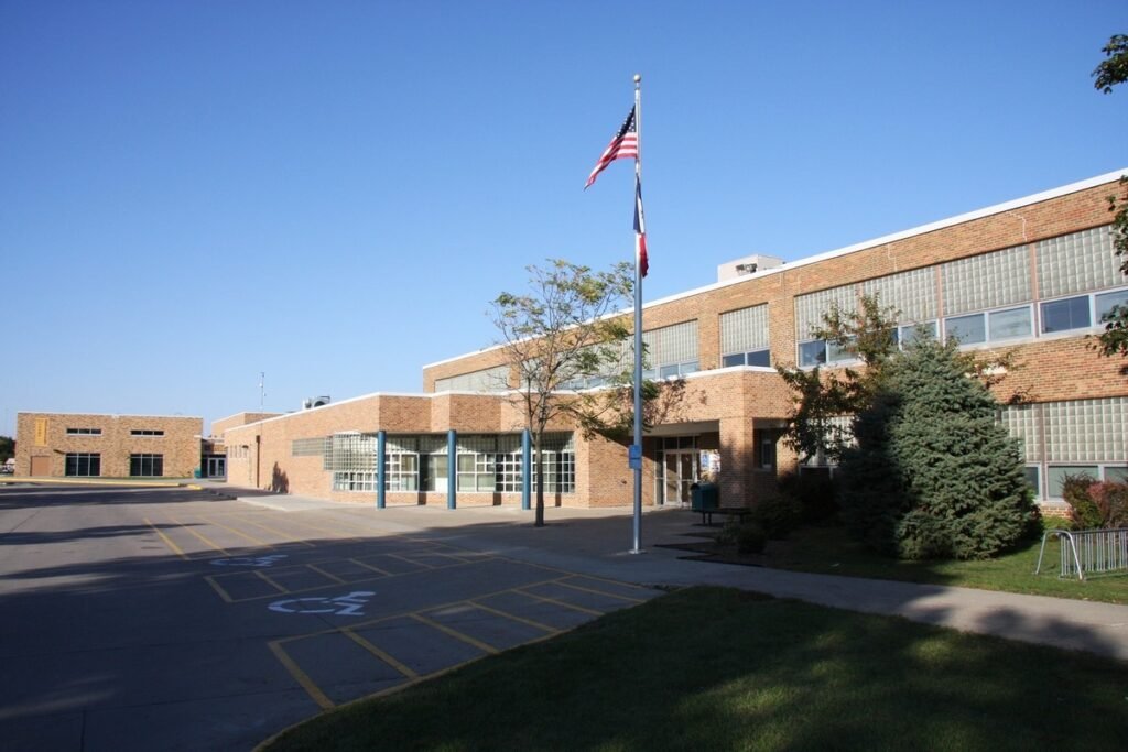 Parkview Middle School Ankeny Pickleball Courts near me, pickleball Ankeny, pickleball near me