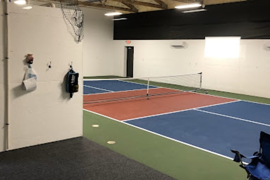 Pickle Jar La Grange Pickleball Courts near me, pickleball La Grange, pickleball near me