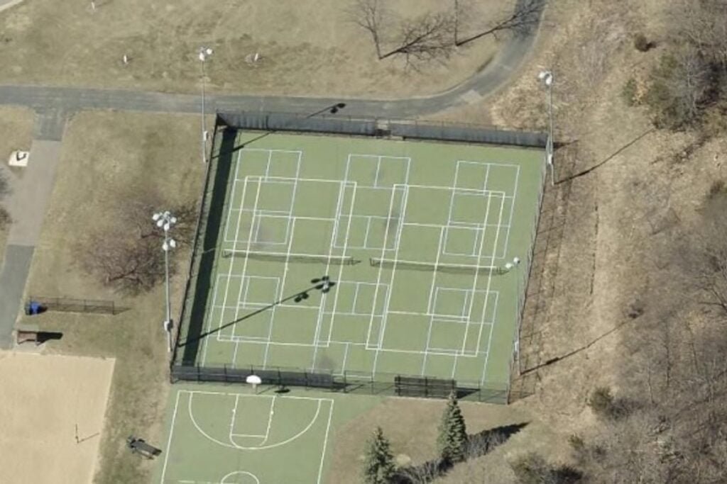 Riley Lake Park Eden Prairie Pickleball Courts near me, pickleball Eden Prairie, pickleball near me