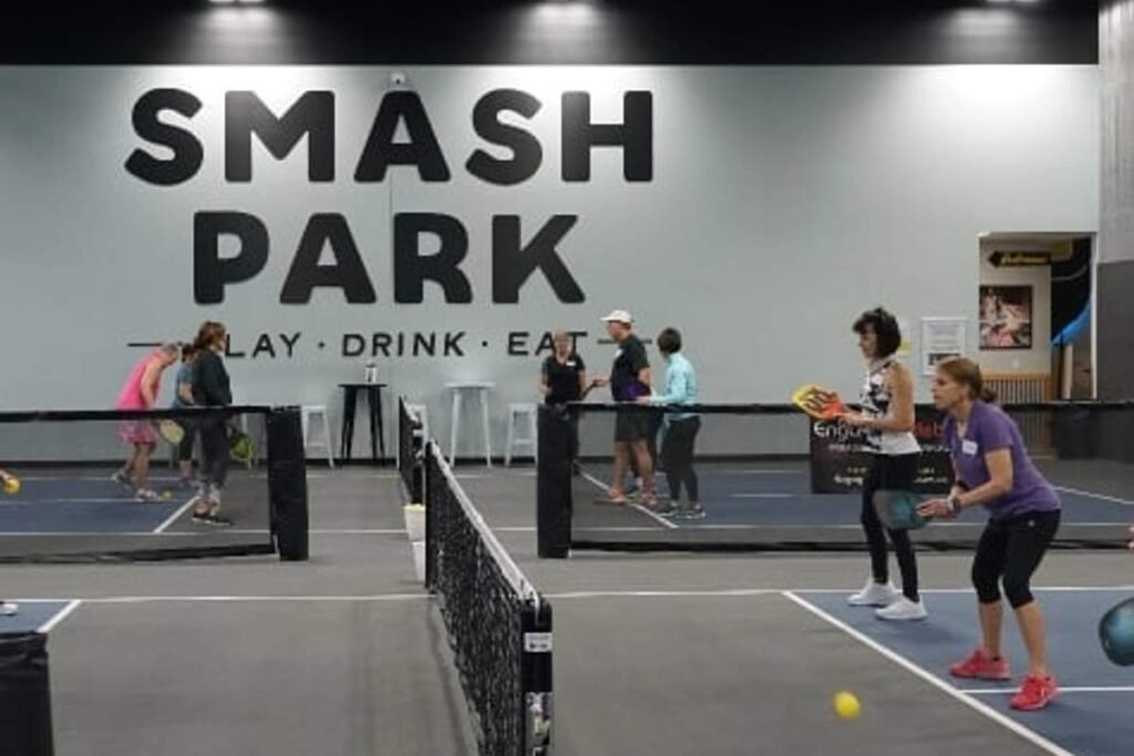 Smash Park La Vista Pickleball Courts near me, pickleball La Vista, pickleball near me