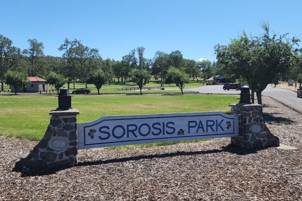 Sorosis Park The Dalles Pickleball Courts near me, pickleball The Dalles, pickleball near me