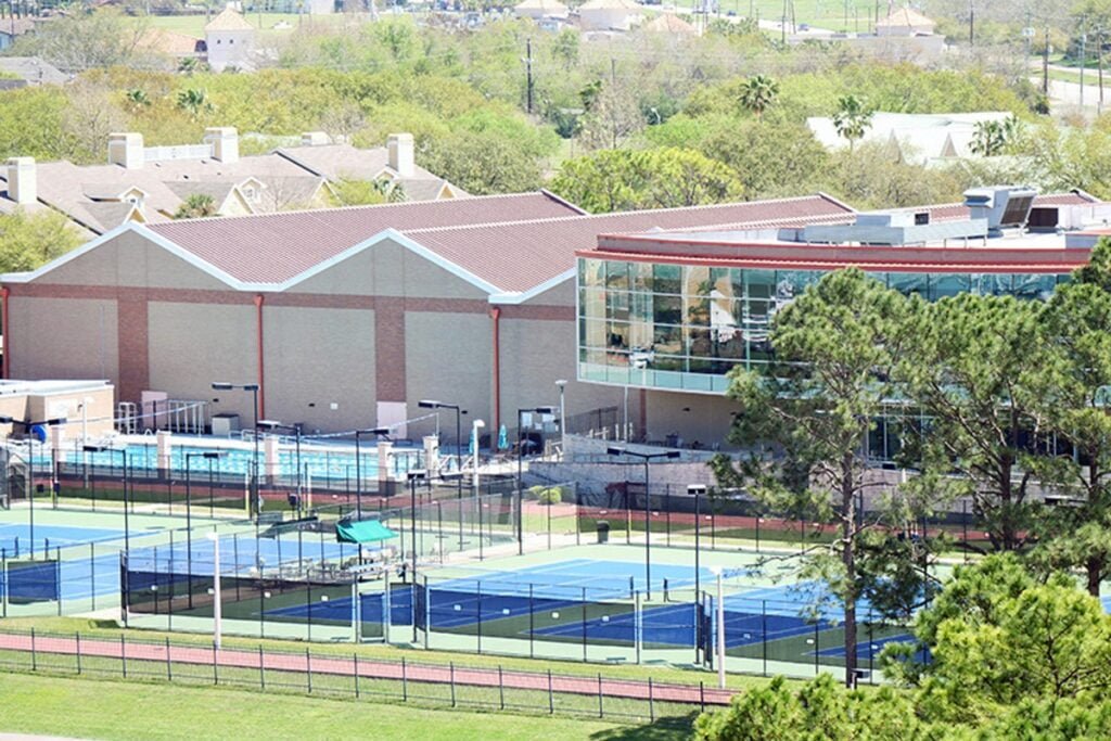 The Fitness Center at South Shore Harbour League City Pickleball Courts near me, pickleball League City, pickleball near me
