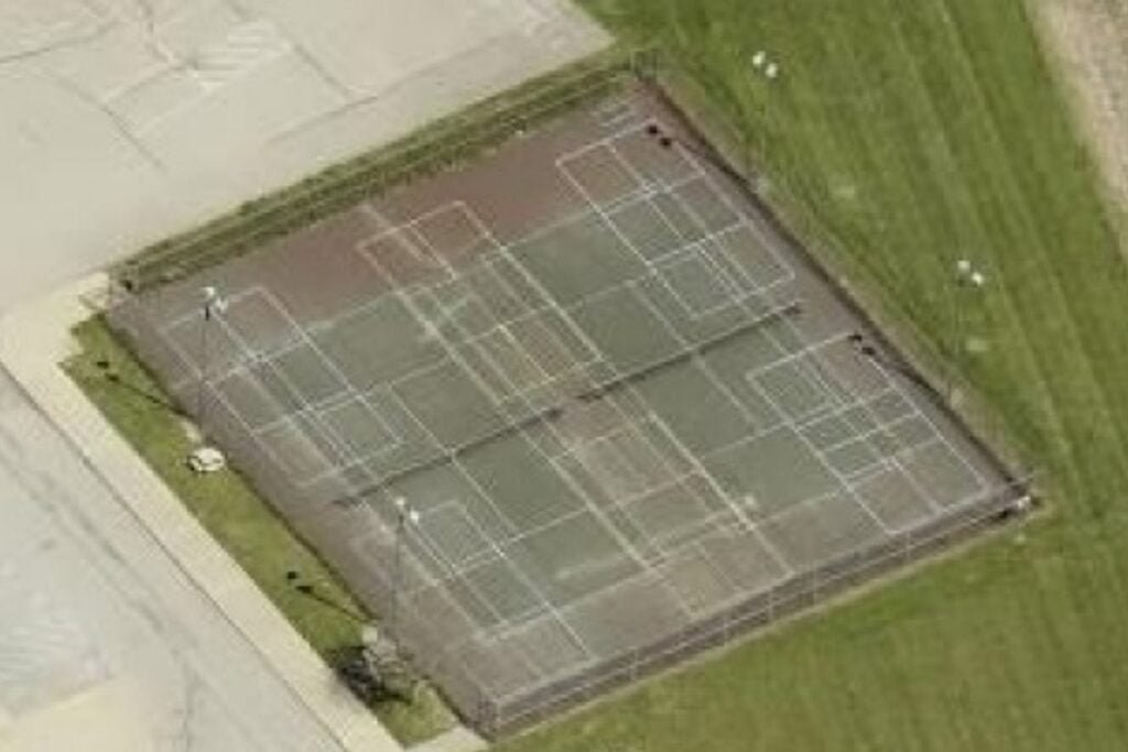 W D Richards Elementary School Columbus Pickleball Courts near me, pickleball Columbus, pickleball near me
