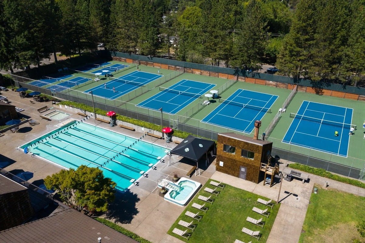 West Hills Racquet and Fitness Club Portland Pickleball Courts near me, pickleball Portland, pickleball near me
